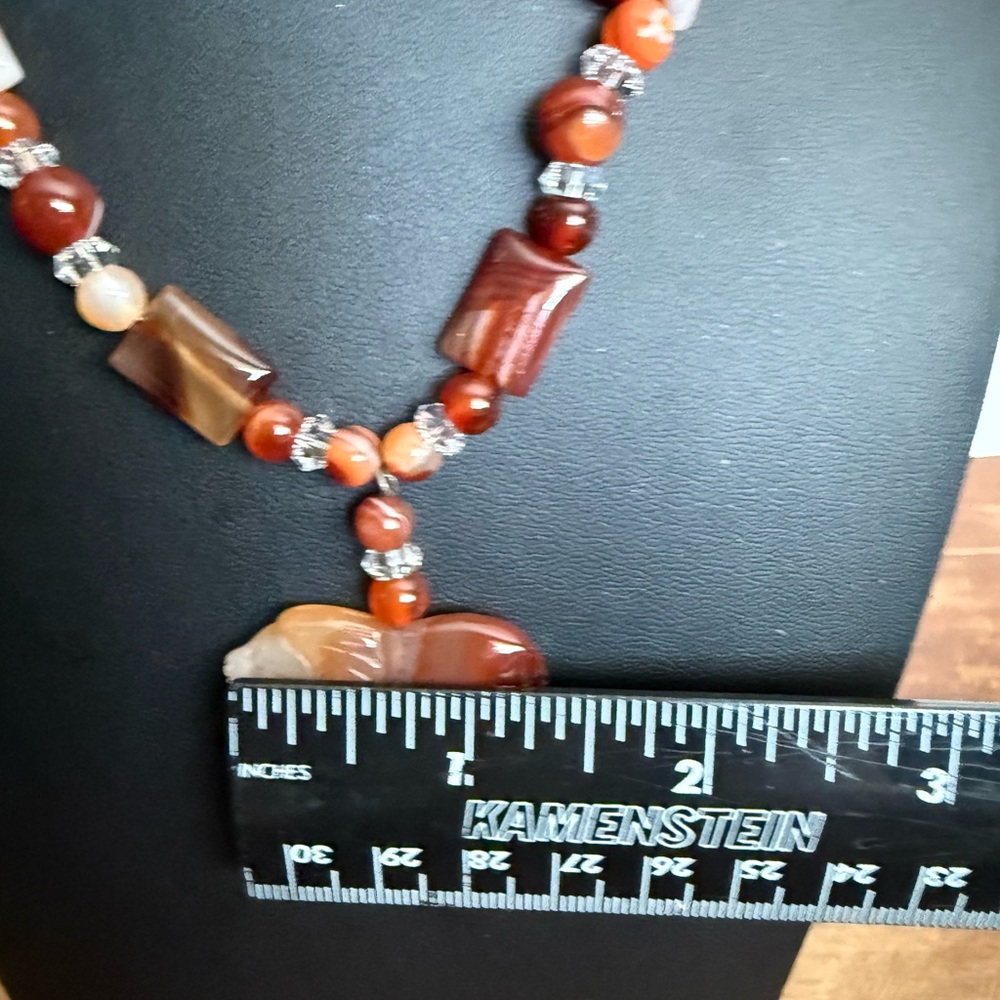 Red and Brown Carnelian Bear Pendant Necklace - Picture 11 of 11